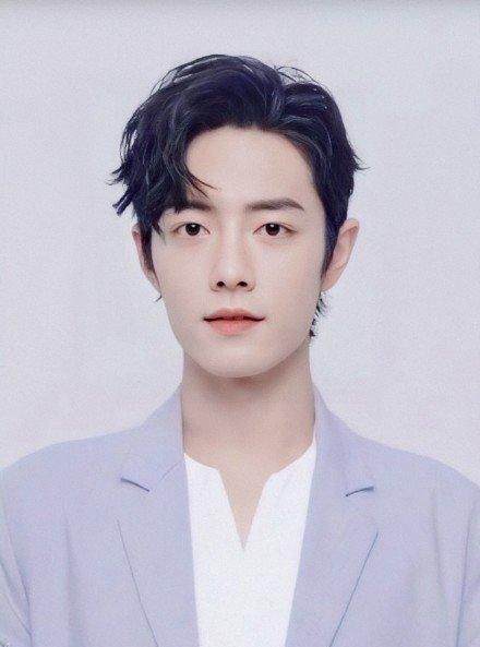 肖战成最惨流量明星？一天三个黑热搜！粉丝行为真的让肖战买单