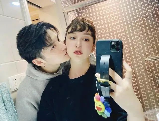 “放过”薛之谦后！李雨桐终于活成了自己想要的样子！